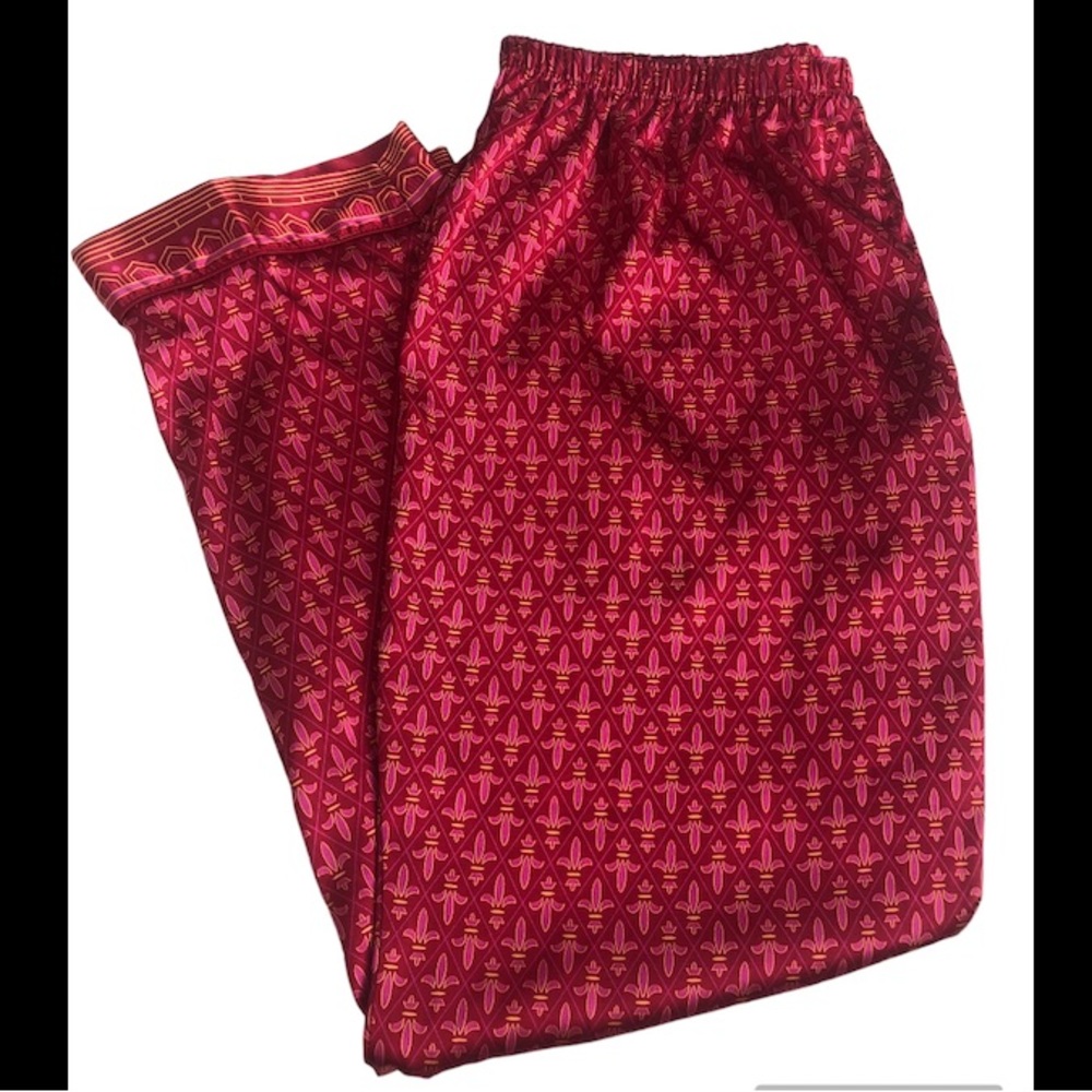 NWOT Fleur de lis silky pajama bottoms 2X